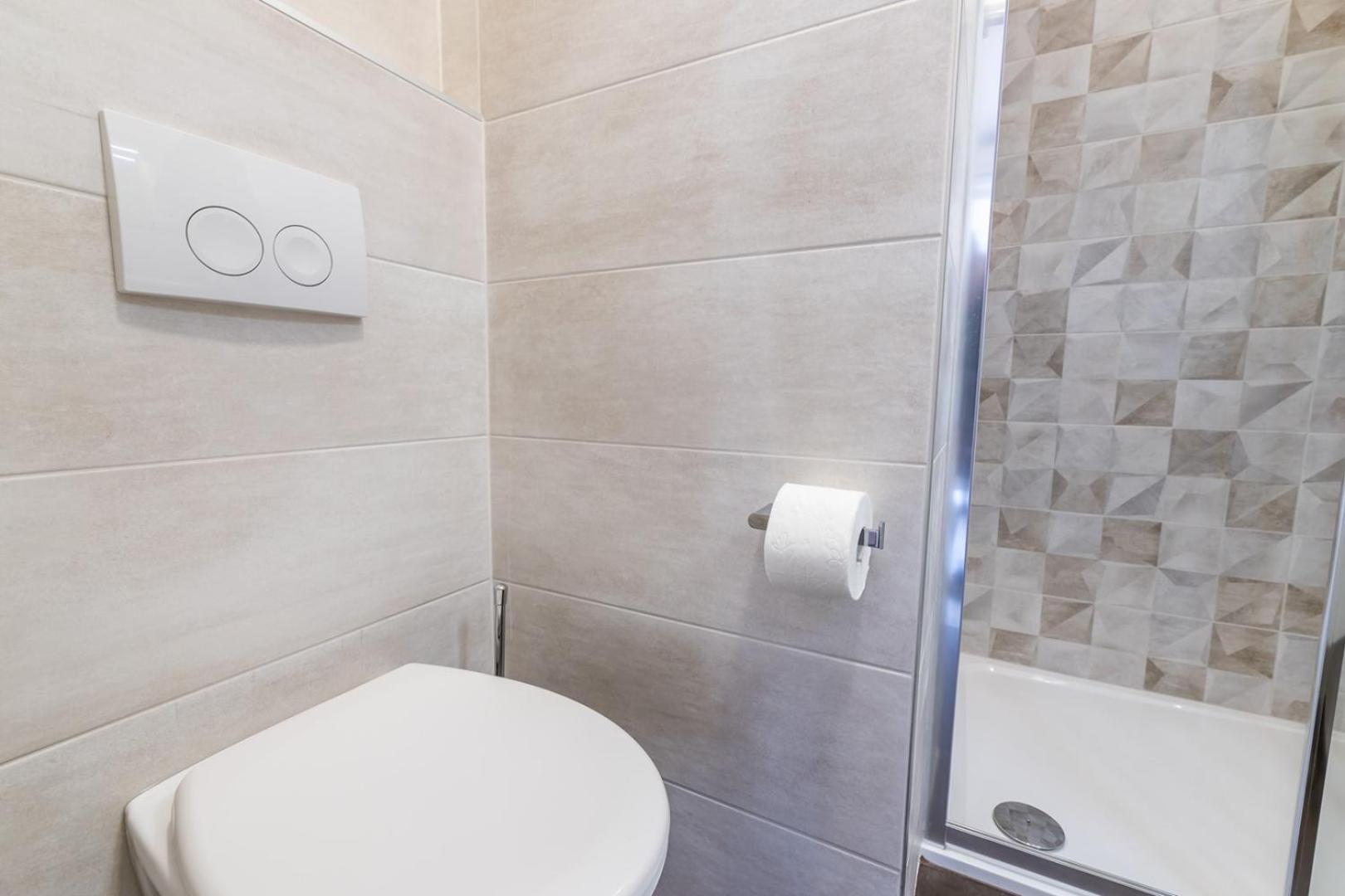 Apartments & Rooms Dekanic Baška Zewnętrze zdjęcie